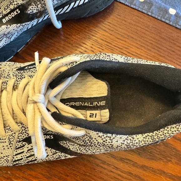 Brooks Adrenaline 21 - Picture 7 of 12